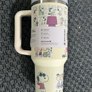 Stanley Peanuts Comic Insulated Mug